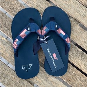 🇺🇸Vineyard Vines BNWT Kids USA Flip Flop Sz4🇺🇸